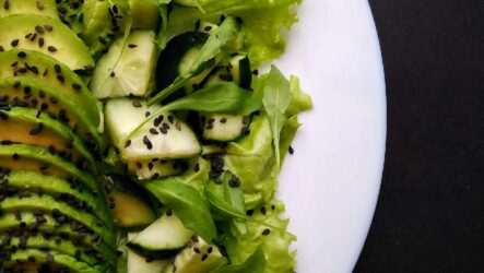 Салаты из авокадо: 5 интересных рецептов