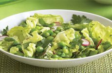 Салат из зеленого горошка: 7 рецептов