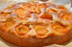 Пирог с абрикосами: 4 рецепта