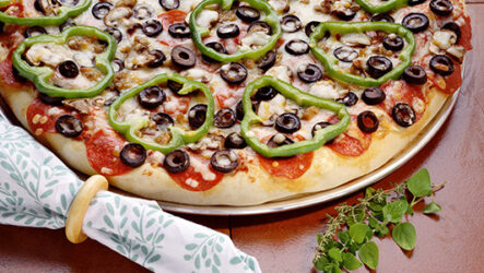 Постная пицца: 8 рецептов основы и начинки