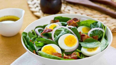Салат из вареных яиц: 6 простых рецептов