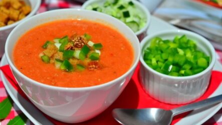Холодные супы: 8 освежающих рецептов