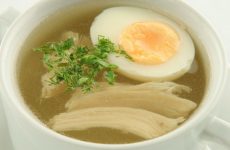 Куриный суп с яйцом: 8 сытных рецептов