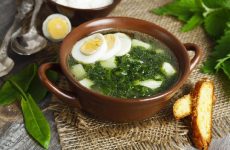 Зеленый суп со щавелем: 9 полезных рецептов