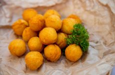 Крокеты картофельные: 10 отличных рецептов