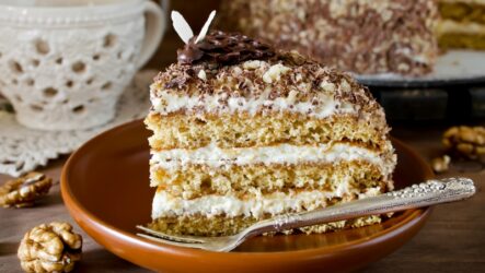 Домашний сметанный торт: 10 сладких рецептов