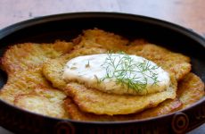 Картофельные блины: 8 сытных рецептов