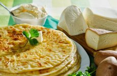 Хычины с сыром: 8 рецептов с Кавказа