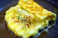 Яичница с сыром: 8 отличных рецептов