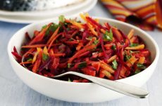 Салат из свеклы и моркови — 8 рецептов с пользой