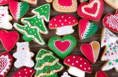 Новогоднее печенье с глазурью — 6 ярких и волшебных фото-рецептов