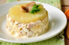Салат с ананасом и сыром слоями — 6 праздничных фото-рецептов