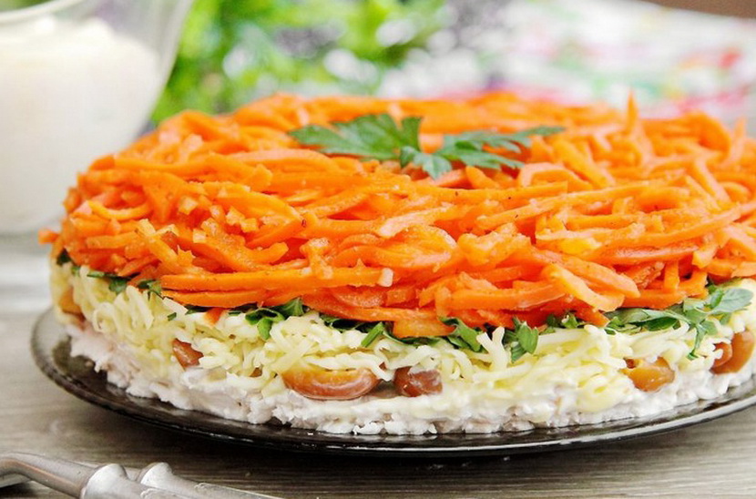 Салат Восторг с корейской морковью
