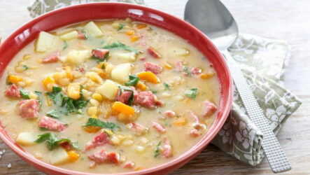 Гороховый суп с колбасой — 6 сытных и простых рецептов