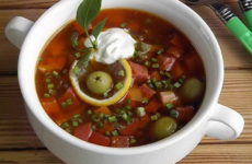 Суп с колбасой и оливками — 6 лучших богатых рецептов