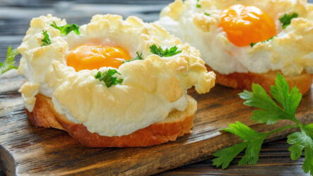 Яйца Орсини — 6 рецептов для настоящего завтрака аристократов