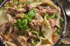 Бешбармак из свинины — 6 рецептов сытного блюда