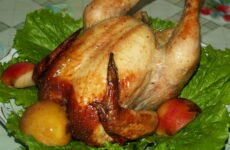Курица целиком на банке — 7 рецептов в духовке сочно и вкусно