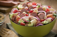 Салат из огурцов с колбасой — 10 простых фото-рецептов