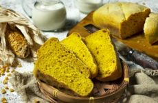 Кукурузный хлеб в хлебопечке — 7 домашних рецептов