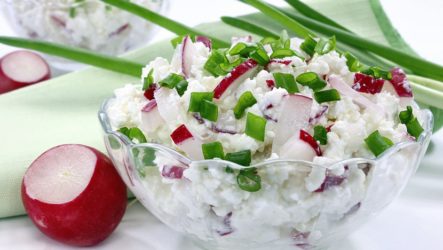 Салат с творогом — 8 рецептов для стройной талии