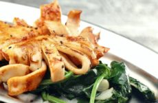 Жареные кальмары на сковороде — 7 рецептов популярного блюда