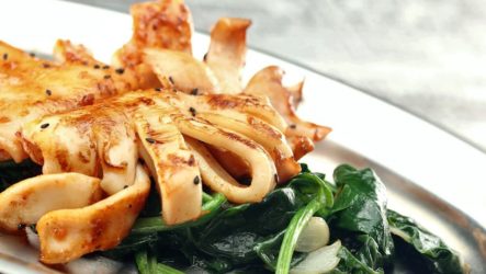 Жареные кальмары на сковороде — 7 рецептов популярного блюда