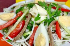Салат Бахор — 6 ярких рецептов по-узбекски
