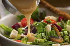 Соус для овощного салата — 7 рецептов универсальных заправок